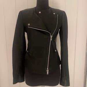 THEORY BLACK LEATHER MOTORCYCLE JACKET SIZE 00